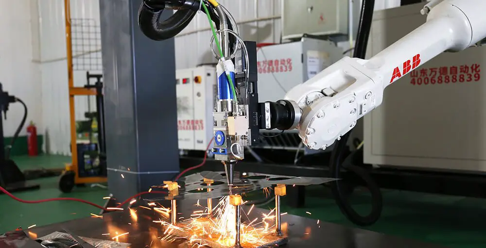 Robot Laser cutting