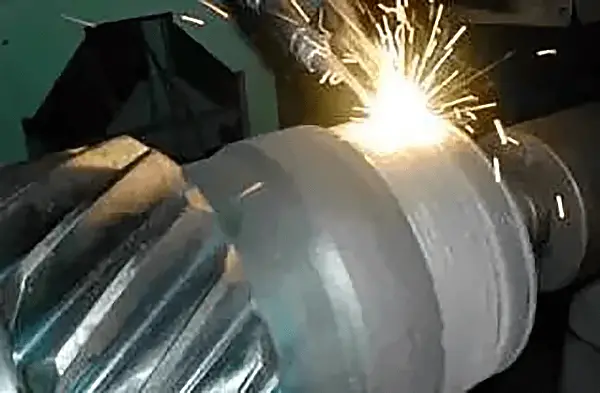 Highly wear-resistant steel continuous casting rolls with laser cladding