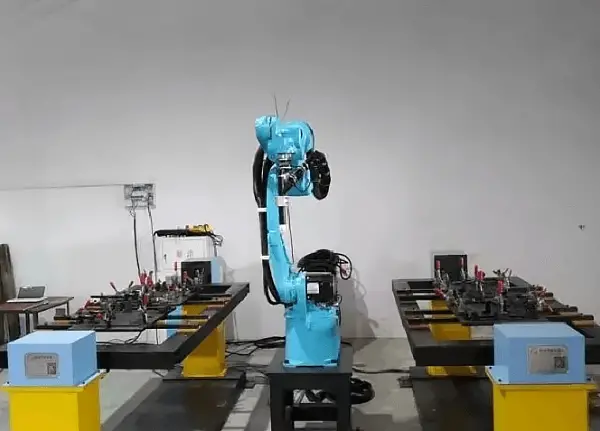 Welding robot