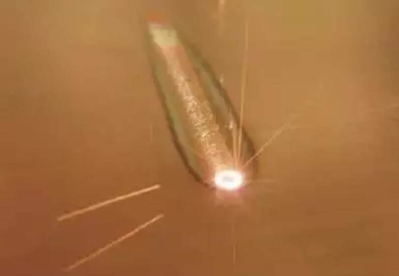 Defect-free copper welding through high-speed beam swing process