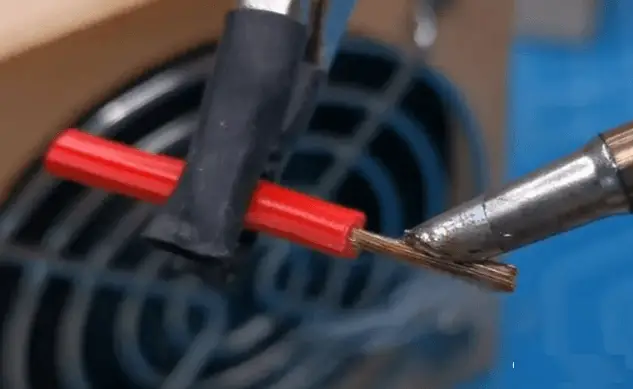Is solder poisonous