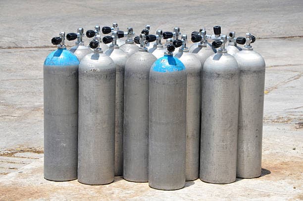 Why Do Oxygen Cylinders and Acetylene Cylinders Explode? 3