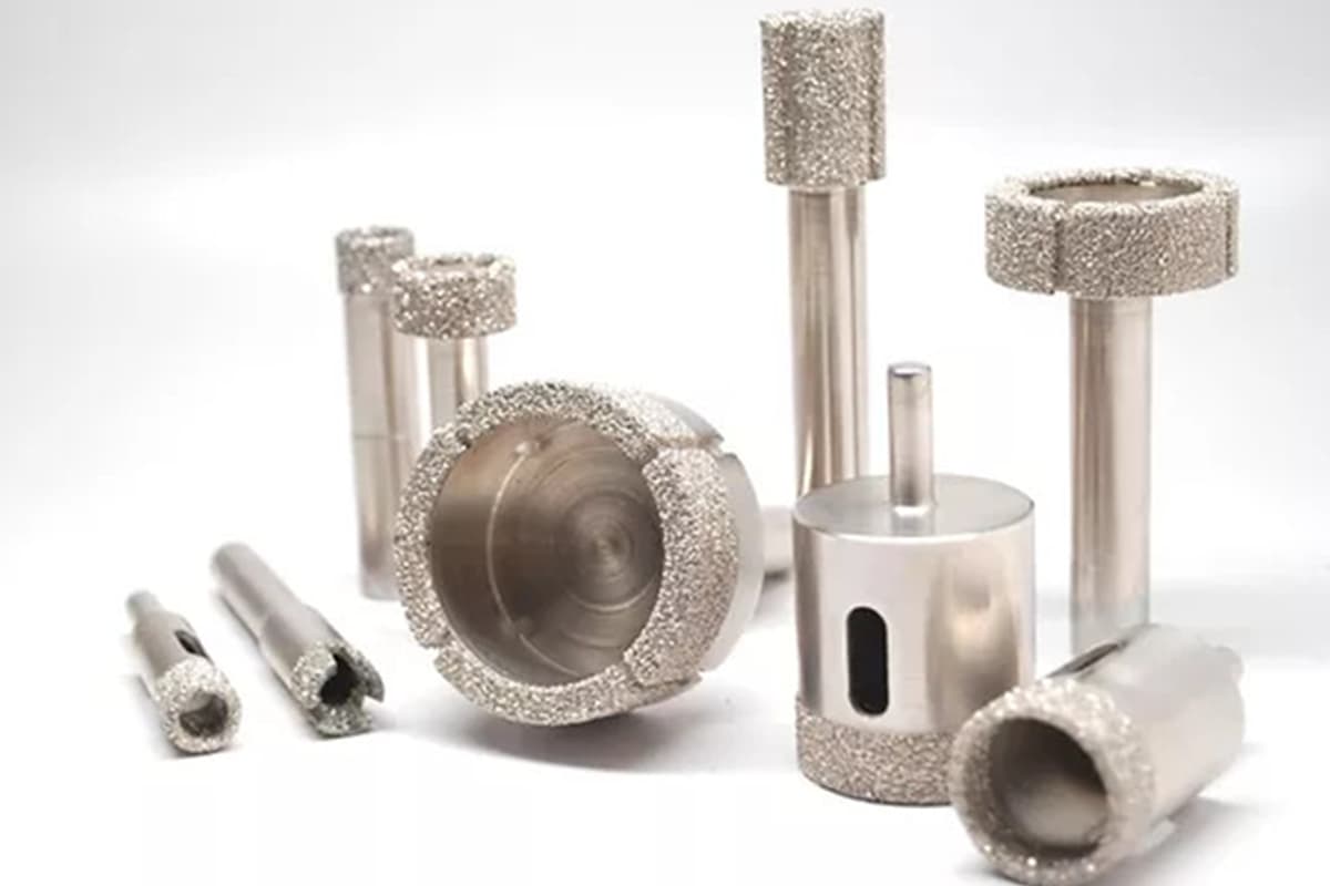 Brazing of Graphite and Diamond Polycrystalline Materials