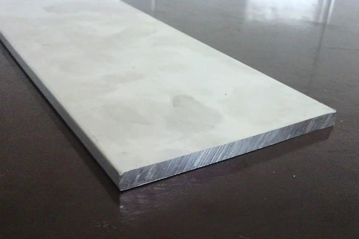 Expert Analysis: Comparing Aluminum Plate Properties