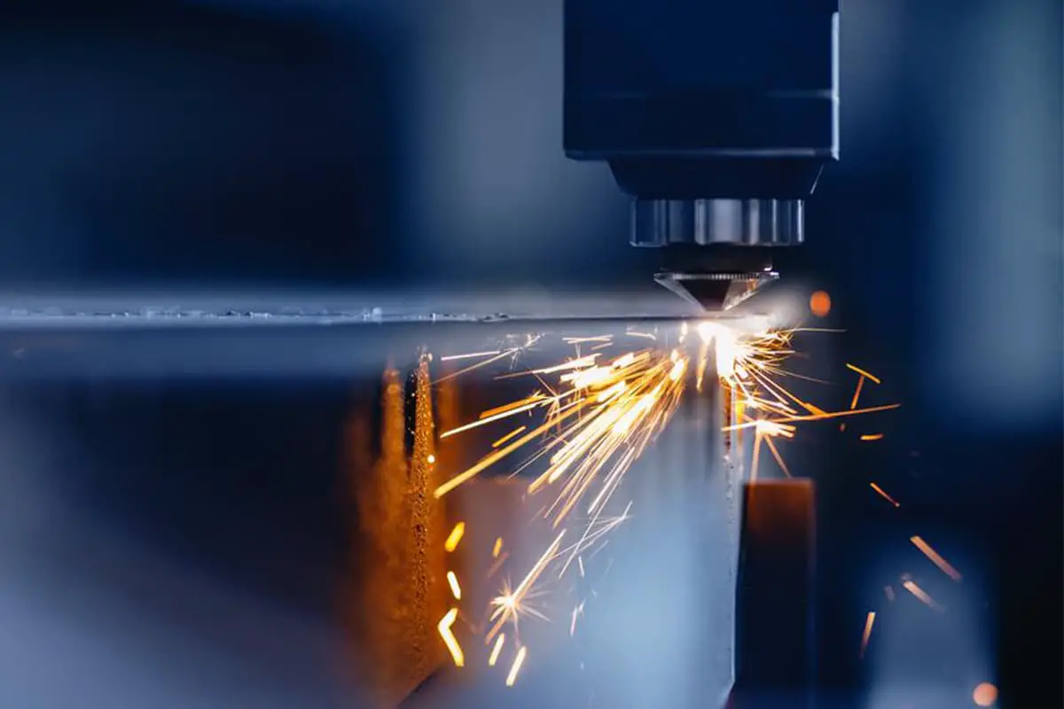 Choosing the Right Metal Cutting Machine Plasma, Oxy-Fuel, Laser, or Waterjet